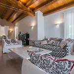 Villa Sabrina